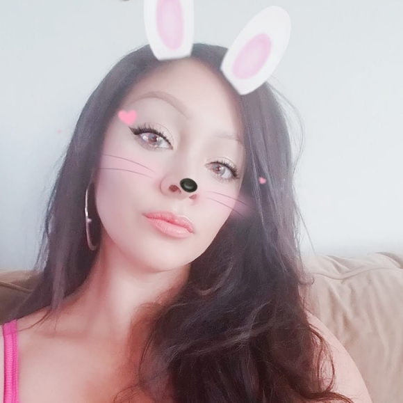 Meet your Posher, Melissa - Picture 1 of 1